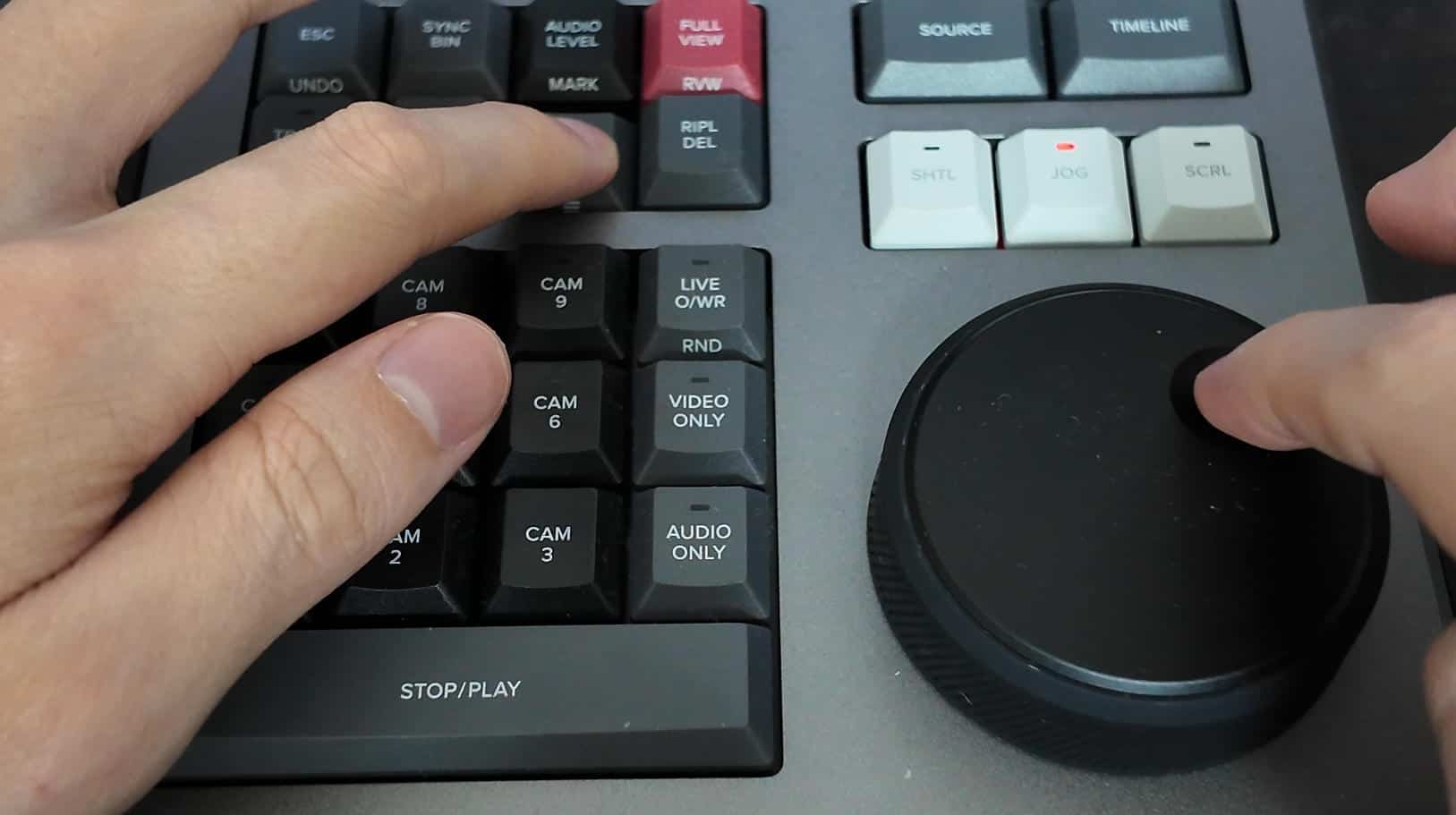 A Beginner's Guide to Using the DaVinci Resolve Speed Editor - Capture ...